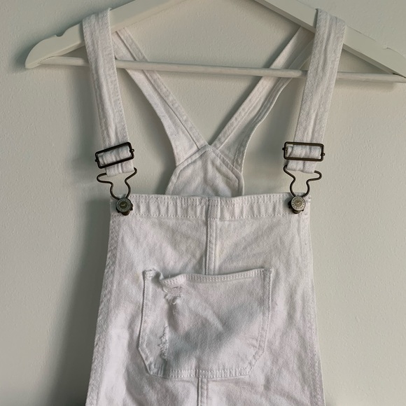 Hollister white distressed shorteralls - Picture 2 of 7